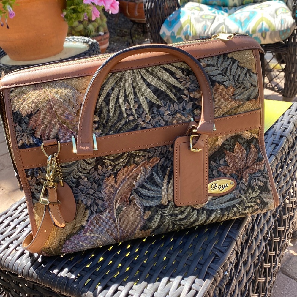 Vintage floral travel/shoulder/purse